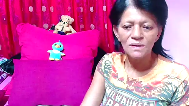 Snapshot of SLUTTYROXY chatting on October 4, 6:50 pm SLUTTYROXY online show from October 4, 6:50 pm