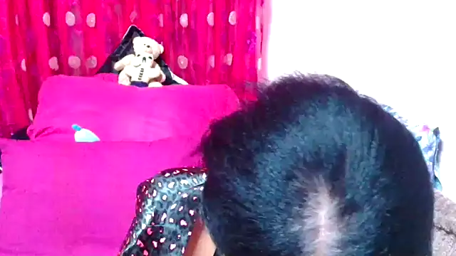 Snapshot of SLUTTYROXY chatting on October 5, 6:56 am SLUTTYROXY online show from October 5, 6:56 am