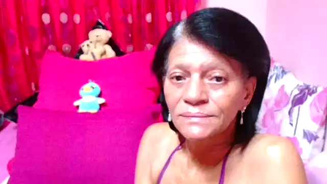 Snapshot of SLUTTYROXY chatting on October 8, 5:54 pm SLUTTYROXY online show from October 8, 5:54 pm