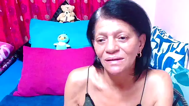 Snapshot of SLUTTYROXY chatting on October 14, 6:31 pm SLUTTYROXY online show from October 14, 6:31 pm