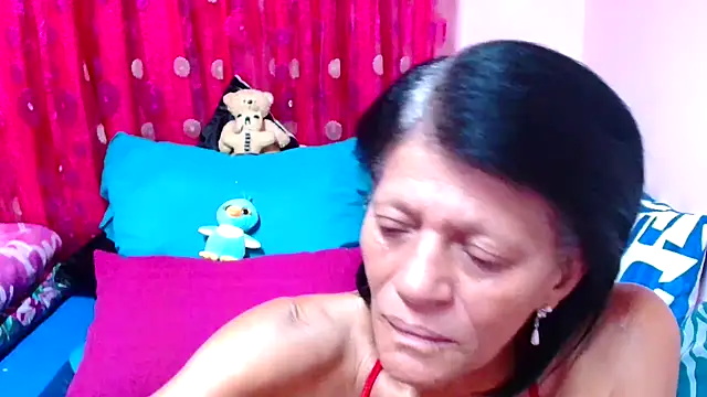 Snapshot of SLUTTYROXY chatting on October 15, 6:41 pm SLUTTYROXY online show from October 15, 6:41 pm