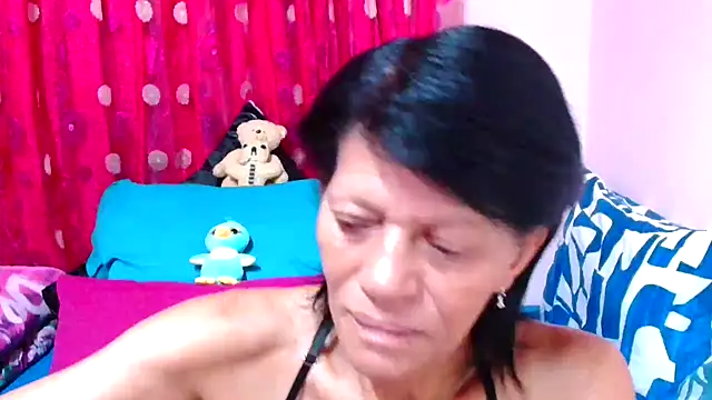 Snapshot of SLUTTYROXY chatting on October 24, 5:31 pm SLUTTYROXY online show from October 24, 5:31 pm