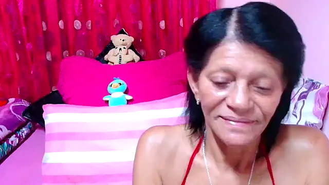 Snapshot of SLUTTYROXY chatting on November 10, 5:34 pm SLUTTYROXY online show from November 10, 5:34 pm