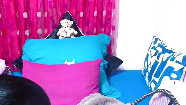 Snapshot of SLUTTYROXY chatting on November 13, 6:29 pm SLUTTYROXY online show from November 13, 6:29 pm