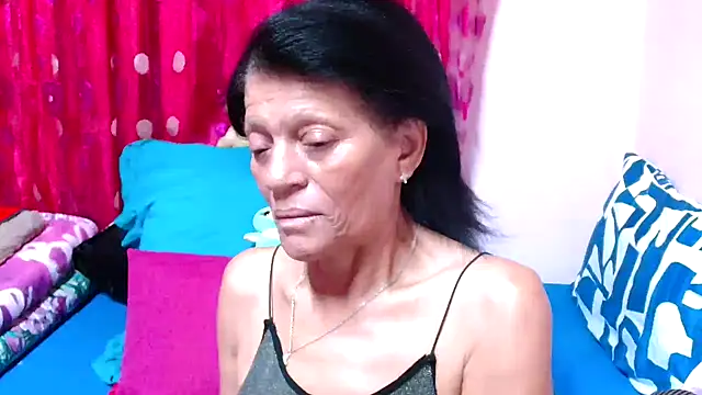 Snapshot of SLUTTYROXY chatting on November 14, 7:23 pm SLUTTYROXY online show from November 14, 7:23 pm