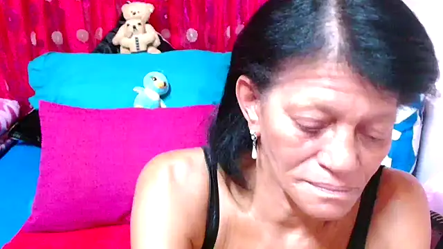 Snapshot of SLUTTYROXY chatting on November 18, 3:05 pm SLUTTYROXY online show from November 18, 3:05 pm