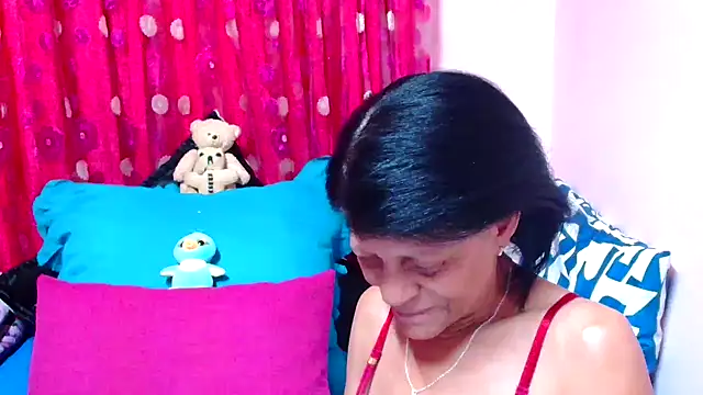 Snapshot of SLUTTYROXY chatting on November 22, 7:51 am SLUTTYROXY online show from November 22, 7:51 am