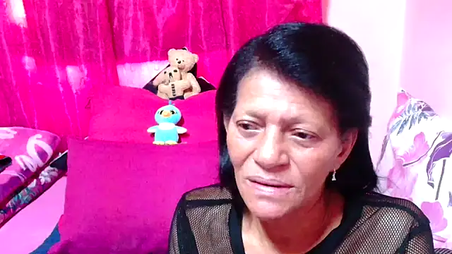 Snapshot of SLUTTYROXY chatting on November 28, 7:22 am SLUTTYROXY online show from November 28, 7:22 am