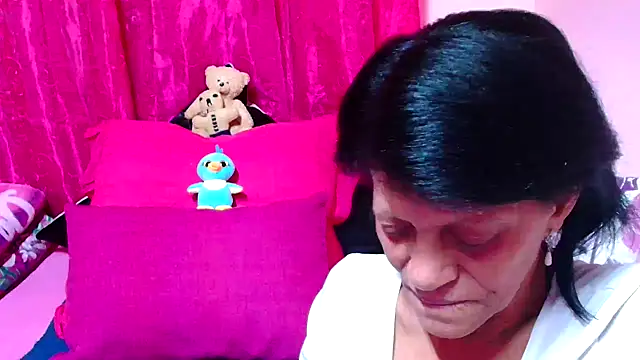 Snapshot of SLUTTYROXY chatting on November 28, 7:27 pm SLUTTYROXY online show from November 28, 7:27 pm