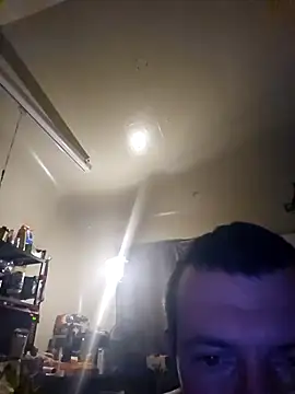 Snapshot of UncutHammer69 chatting on January 19, 4:25 pm UncutHammer69 online show from January 19, 4:25 pm