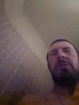 Snapshot of UncutHammer69 chatting on February 6, 11:54 am UncutHammer69 online show from February 6, 11:54 am