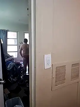 Snapshot of UncutHammer69 chatting on February 26, 7:27 pm UncutHammer69 online show from February 26, 7:27 pm