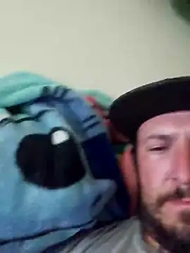 Snapshot of UncutHammer69 chatting on March 5, 8:53 pm UncutHammer69 online show from March 5, 8:53 pm