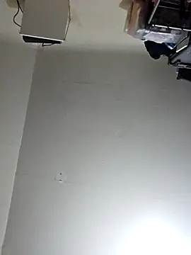 Snapshot of UncutHammer69 chatting on March 10, 2:17 am UncutHammer69 online show from March 10, 2:17 am