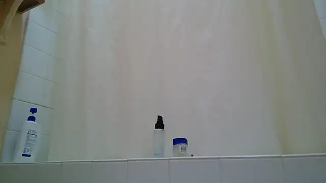 Snapshot of UncutHammer69 chatting on September 11, 3:01 pm UncutHammer69 online show from September 11, 3:01 pm