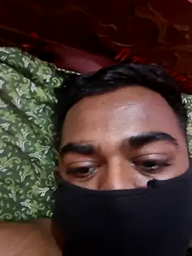 Snapshot of BlackHairy_man chatting on May 28, 5:10 pm BlackHairy man online show from May 28, 5:10 pm