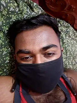Snapshot of BlackHairy_man chatting on May 29, 5:11 pm BlackHairy man online show from May 29, 5:11 pm