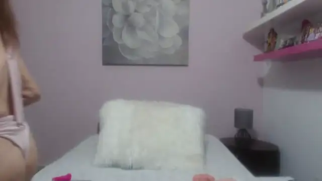 CindyCrawford online show from September 12, 2:33 am