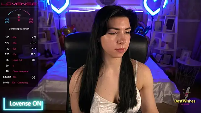 Snapshot of EmilyCandyy chatting on January 27, 9:55 am EmilyCandyy online show from January 27, 9:55 am