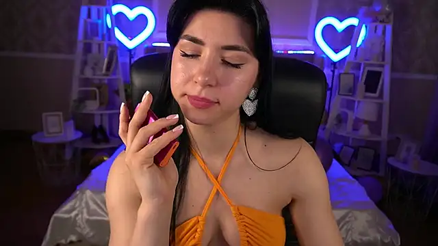 Snapshot of EmilyCandyy chatting on January 28, 9:51 am EmilyCandyy online show from January 28, 9:51 am