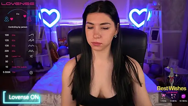 Snapshot of EmilyCandyy chatting on February 4, 6:46 am EmilyCandyy online show from February 4, 6:46 am