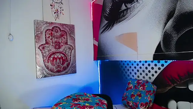 karlaveckyts online show from February 13, 8:45 pm