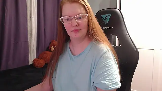 Lady Inari online show from December 7, 9:55 pm