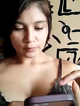 Snapshot of kinky_mila@xh chatting on December 6, 4:28 pm kinky milaxh online show from December 6, 4:28 pm