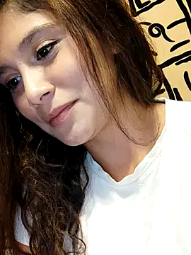 Snapshot of kinky_mila@xh chatting on February 20, 3:12 am kinky milaxh online show from February 20, 3:12 am