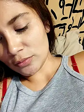 Snapshot of kinky_mila@xh chatting on March 18, 2:04 am kinky milaxh online show from March 18, 2:04 am