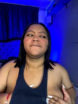 yanza2002 online show from November 6, 11:15 pm