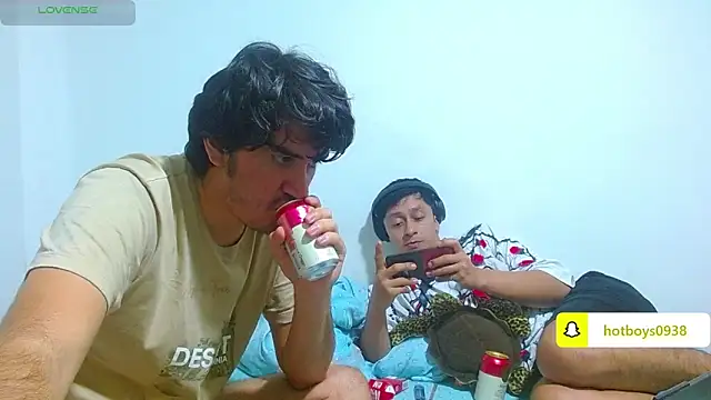 biglatin80 online show from October 22, 8:08 pm