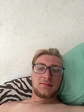 Sven132 online show from May 23, 1:48 pm