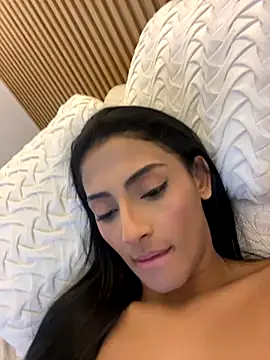 SUSIEPOWELL online show from September 19, 8:27 am