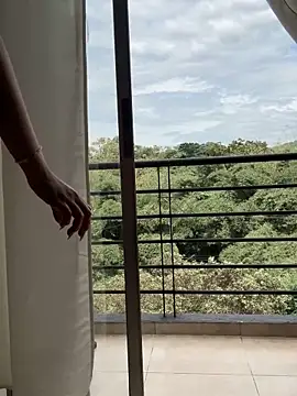 LINDA PATTY94 online show from November 2, 3:36 pm