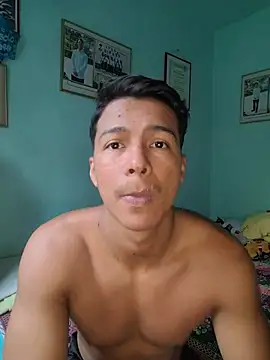 morenito420 online show from August 6, 8:44 pm