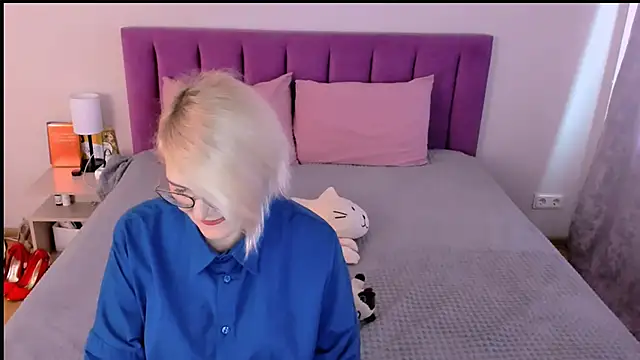 sabrinamacmarren online show from November 20, 10:48 am