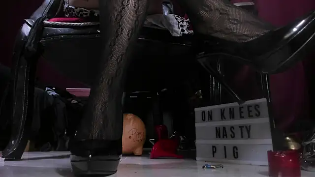 MeGoddesSara online show from January 16, 5:39 pm