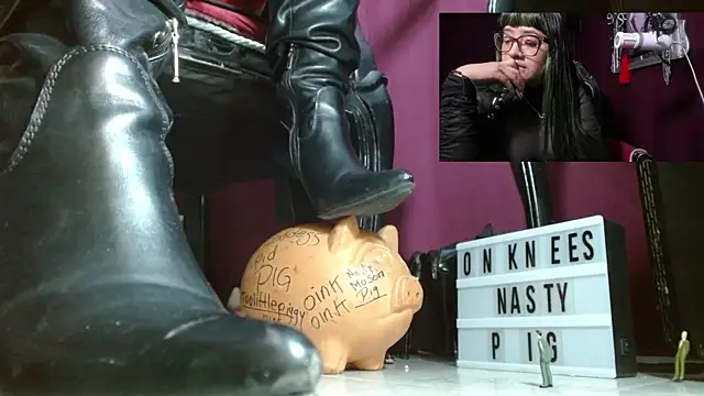 MeGoddesSara online show from May 16, 8:18 pm