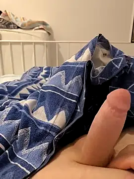 geilerboy2628 online show from April 2, 8:17 pm