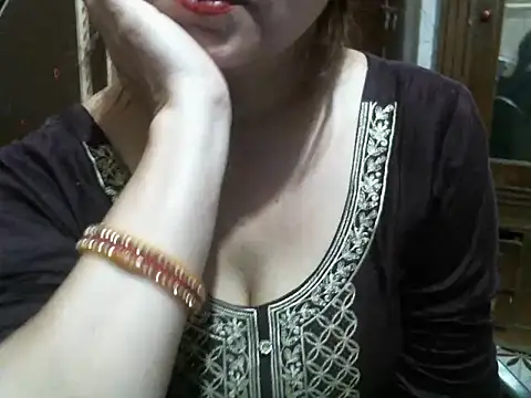 UrsMansi online show from April 6, 3:59 am