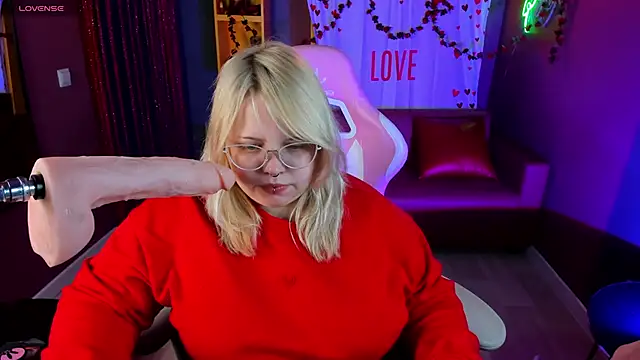 Snapshot of Yoki_Shizuko chatting on February 19, 6:42 am Yoki Shizuko online show from February 19, 6:42 am