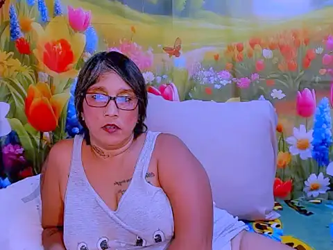 indianroxy online show from October 24, 7:32 pm