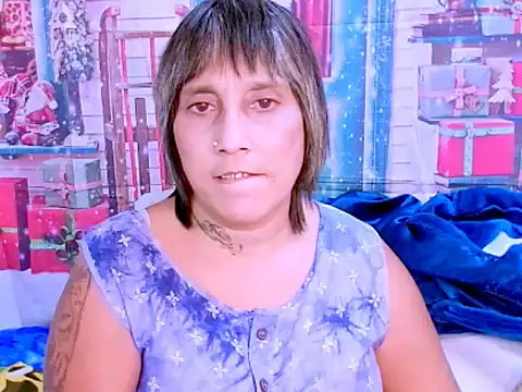 indianroxy online show from December 17, 4:46 pm