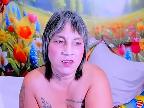 indianroxy online show from April 17, 10:13 pm