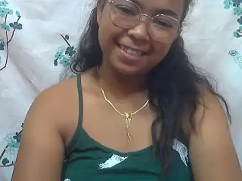 milkboobsgirl online show from March 12, 10:59 am