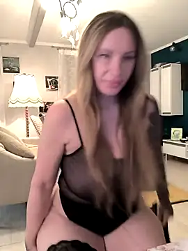 Snapshot of missjenn_x chatting on February 3, 4:54 am missjenn x online show from February 3, 4:54 am