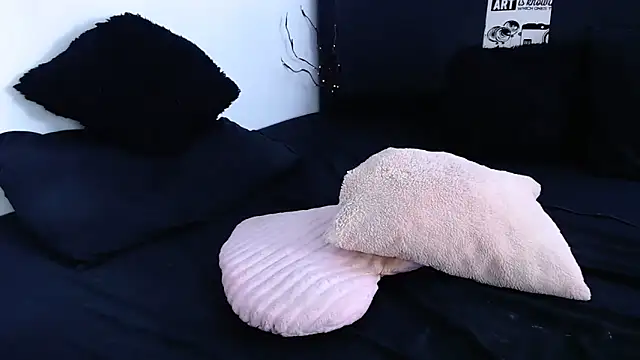 Snapshot of TonyCollins_ chatting on February 24, 6:04 pm TonyCollins online show from February 24, 6:04 pm