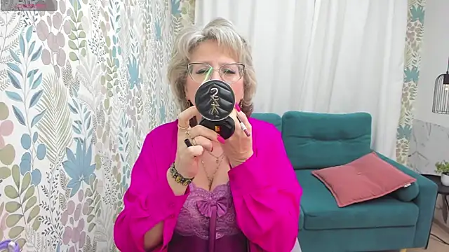 EvelynJoyful online show from March 13, 11:51 am