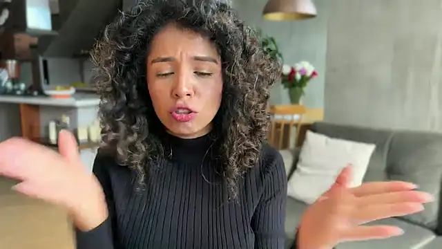 Snapshot of illaroom chatting on February 19, 7:27 pm illaroom online show from February 19, 7:27 pm